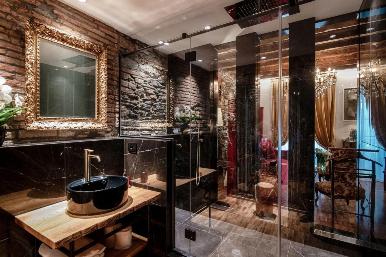 Aurum - Como Luxury Suites Ngoại thất bức ảnh