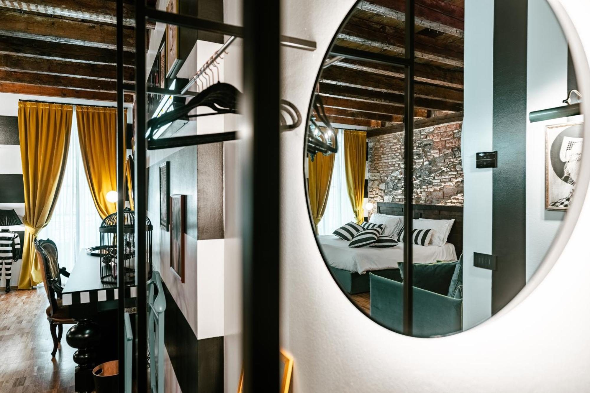 Aurum - Como Luxury Suites Phòng bức ảnh